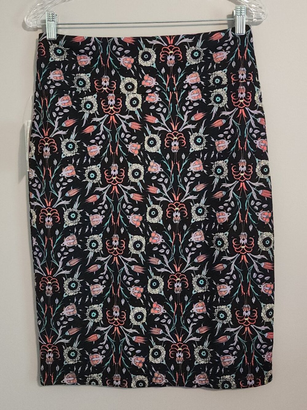 LuLaRoe Colorful Floral Stretch Pencil Skirt - Size Medium